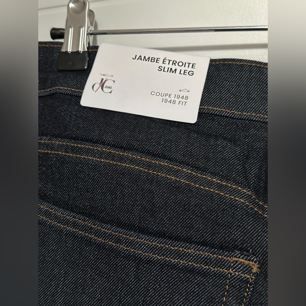 ✨NWT✨ DC: Women’s Slim Leg Jeans Size 20 - Picture 9 of 12
